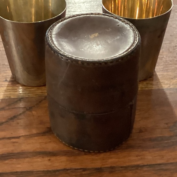 Vintage leather case and 2 travel cups, Germany - Picture 6 of 8